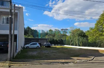 Terreno em condomínio fechado à venda na Rua Reinaldo Stocco, 546, Pinheirinho, Curitiba