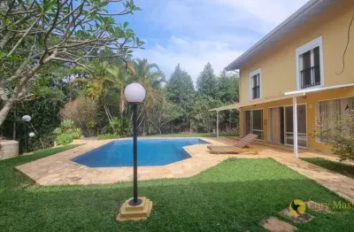 Residência neoclássica com 3 pavimentos à venda no condomínio chácaras flora, em itu/sp