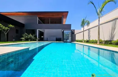 Casa com SAUNA e PISCINA, 5 quartos à venda, 330 m² por R$ 3.700.000 - Condomínio Campos de Santo Antônio II - Itu/SP