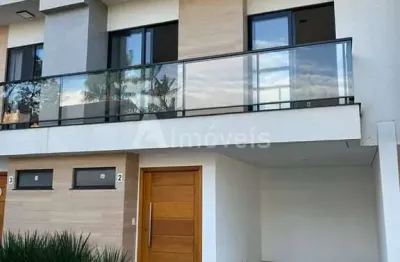 Casa com 3 quartos à venda na Rua Alberto Bornschein, 301, Glória, Joinville