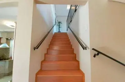 Casa com 3 quartos à venda na Rua Cuco, Iririú, Joinville