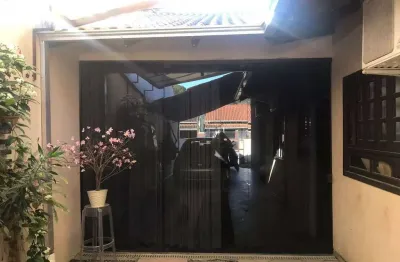 Casa com 3 quartos à venda na Rua Deputado Aderbal Tavares Lopes, 977, Adhemar Garcia, Joinville