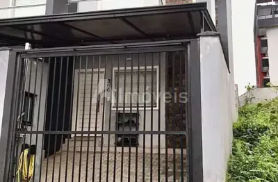 Casa com 2 quartos à venda na Rua Rudolfo Schmalz, 266, Glória, Joinville