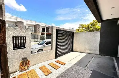 Casa de praia completa: 3 quartos, piscina e perto do mar 