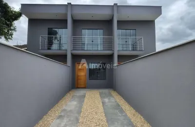 Casa com 3 quartos à venda na Rua Holanda, 41, Boa Vista, Joinville