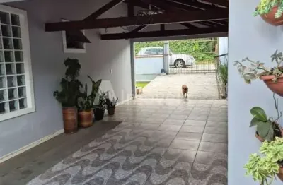 Casa com 3 quartos à venda na Rua Erwin Seiller, 118, Costa e Silva, Joinville