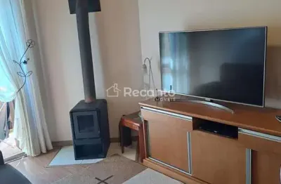 Apartamento com 2 quartos à venda na Rua Ermelinda Babacovi, Bavaria, Gramado