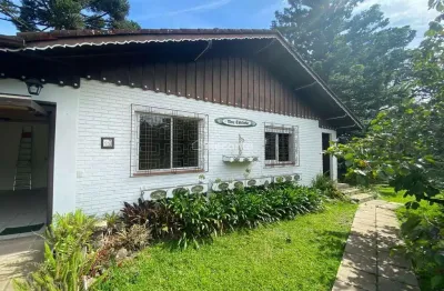 Casa com 3 quartos à venda na Rua: Nereu Ramos, 11, Planalto, Gramado