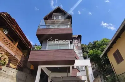 Apartamento com 2 quartos à venda na Rua Padre Schol, Piratini, Gramado