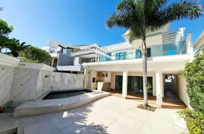 Casa em condomínio fechado com 4 quartos à venda na estrada vereador alceu de carvalho, recreio dos bandeirantes, rio de janeiro, 460 m2 por r$ 3.500.000