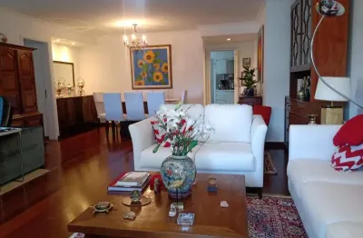 Apartamento  confortável e pronto para morar no real parque.