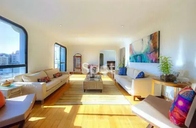 Duplex com planta personalizada localizado em uma das melhores ruas do bairro!