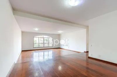 Vago! Andar alto - Prédio com lazer completo próximo ao comércio do bairro.