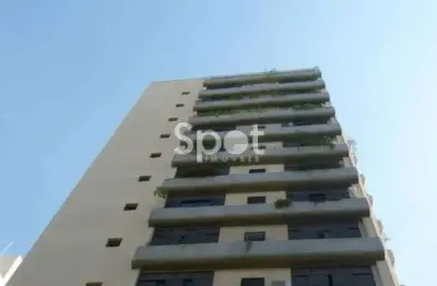 Rua nobre - amplo apartamento com varanda enorme, no real parque!