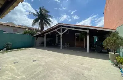 Casa com 5 dormitórios, 350 m² - venda por r$ 950.000,00 ou aluguel por r$ 8.195,00/mês - centro - são pedro da aldeia/rj