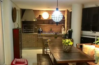 Excelente apartamento com linda vista na melhor rua do bairro