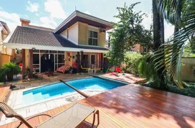 Casa em condomínio - 4 suítes / 5 vagas - alto da boa vista