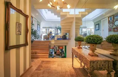 Cidade jardim - linda casa em  condomínio com 3 suites e espaço gourmet!