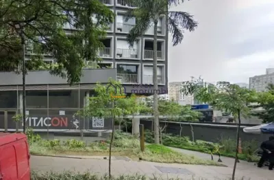 Aluga-se / vende-se loja de alto padrão nos jardins