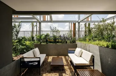 Aluga-se / vende-se loja de alto padrão nos jardins