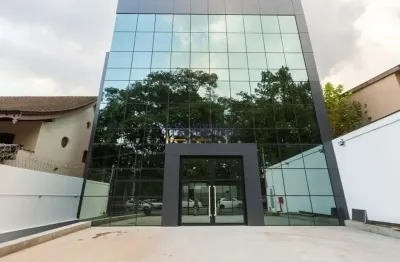 Prédio com 10 salas para alugar na Avenida Morumbi, --, Morumbi, São Paulo