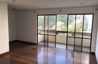 Excelente localização, rua tranquila, apartamento com planta amplas