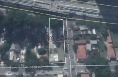 Imóvel com 03 faces, sendo elas para a rua bernardino de campos, rua república do iraque e av. jorna