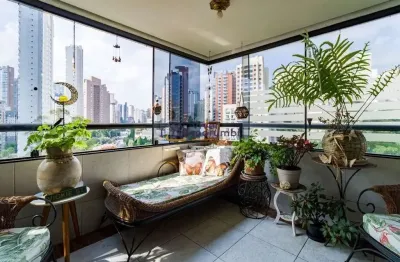 132 metros au.andar alto, proximo ao metrô linha lilas