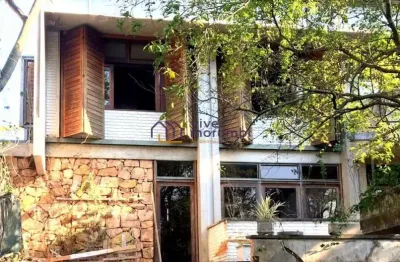 Casa em frente ao clube paineiras do morumbi/cidade jardim
