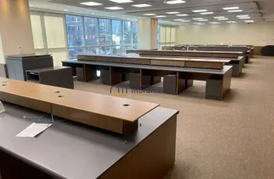 Sobreloja, espaço único, equivalente a meia laje, com 542,77m2 boma.