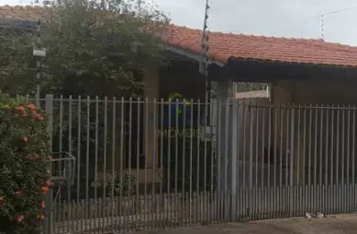 Casa térrea no bairro jardim universitário 272 m² 01 suíte bairro parque universitário r$490.000,00. codigo: 43075