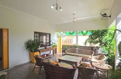 CASA NO BAIRRO BOA ESPERANÇA COM 03 QUATOS SENDO 01 SUITE COM PISCINA PRIVATIVA codigo: 269328