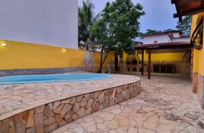 Casa com 4 quartos à venda na Rua Vinte e Um, Itaipu, Niterói