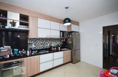 Open house vende linda casa com 2 dormitórios sendo 1 suíte no barreto, niterói rj.