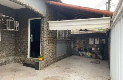 Casa com 3 quartos à venda na Rua Capitão Felinto dos Santos, São Miguel, São Gonçalo