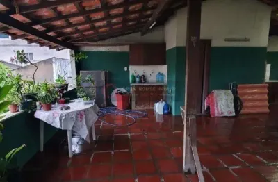 À venda casa em são gonçalo, 2 quartos, garagem , sol da manhã!!!