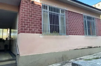 Open house vende casa na engenhoca de vila, murada, otima localização, terreno plano, financia !!