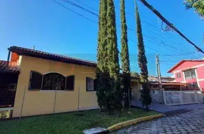 Open house vende casa no condomínio lirios do campo  iv