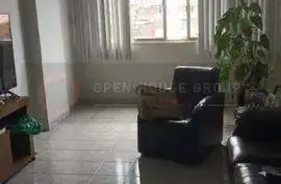 Open house vende apartamento com 2 quartos no centro