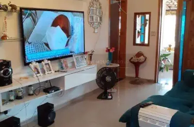 À venda excelente casa com três suítes em condomínio no largo do barradas!!!