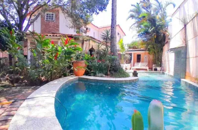 Casa com 3 quartos à venda na Avenida Senador Vasconcelos Torres, 00, Maravista, Niterói