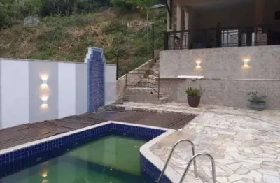 Open house vende casa de 4 pavimentos com 4 suítes com closet em pendotiba