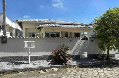 Casa em condomínio fechado com 3 quartos à venda na Rodovia Amaral Peixoto, Bairro Flamengo, Maricá. Condomínio Beverly Hills, Flamengo, Maricá