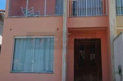 Casa geminada moderna com 3 suítes, piscina e lazer em são francisco  niterói/rj