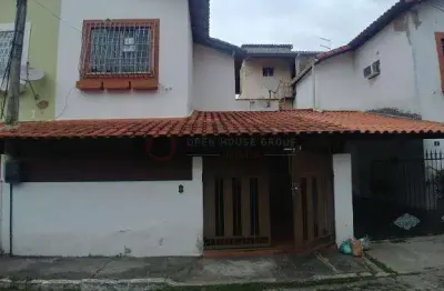 Casa com 2 quartos à venda na Rua Alfredo Camarão, Camarão, São Gonçalo