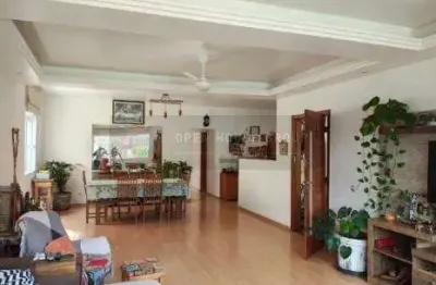 Open house vende uma casa de 4 quartos em piratininga