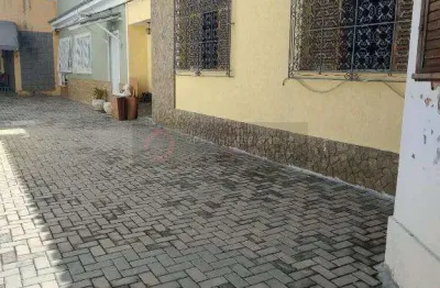 Open house vende casa de vila com 3 quartos no fonseca.