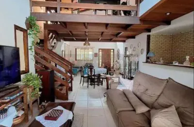 Casa em condomínio fechado com 4 quartos à venda na Rua Treze, Serra Grande, Niterói