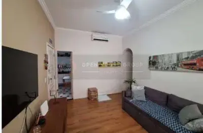 Open house vende apartamento de 2 quartos  a uma quadra da praia