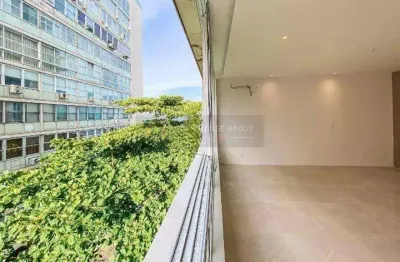 A open vende na francisco sa , em copacabana,  quadrissima da praia, lindo apartamento muito amplo